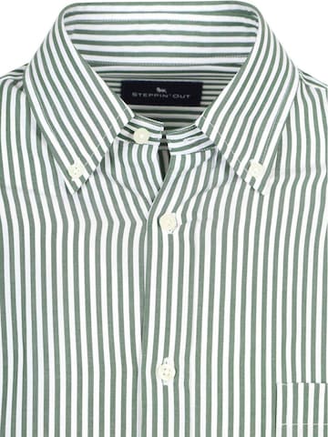 Steppin' out Regular fit Button Up Shirt in Green