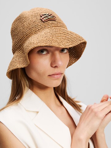 Cappello di Karl Lagerfeld in beige: frontale