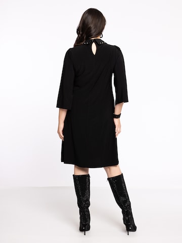 Yoek Shirt Dress in Black