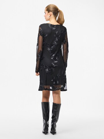 PIECES Рокля 'PCOFFIA' в черно