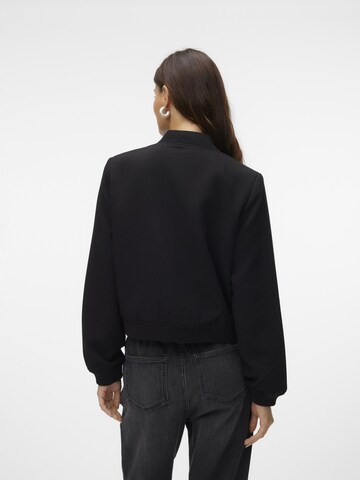 Giacca di mezza stagione 'VMAmala' di VERO MODA in nero