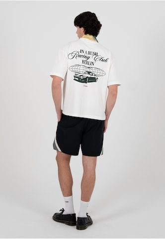 T-Shirt 'In A Rush' Prohibited en blanc