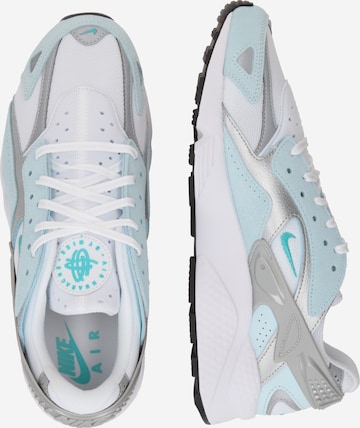 Nike Sportswear - Sapatilhas baixas 'AIR HUARACHE' em branco