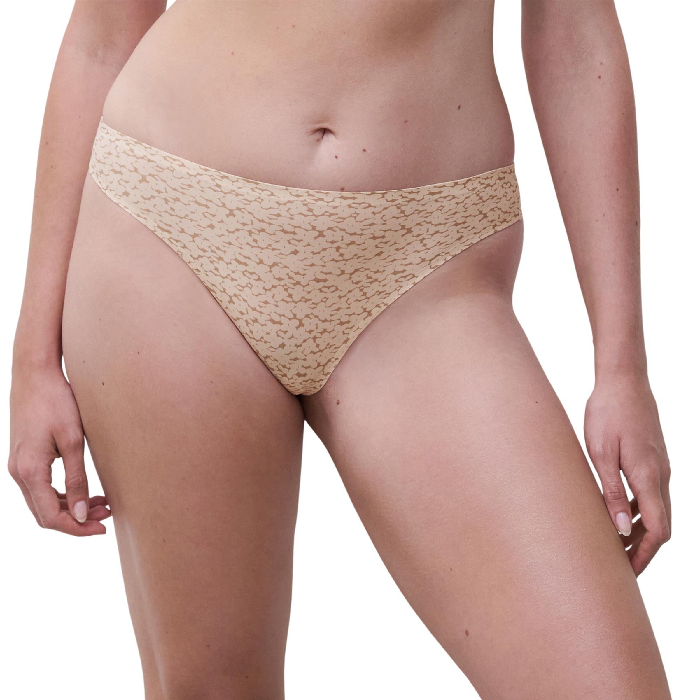 Chantelle String bugyik - bézs: elől