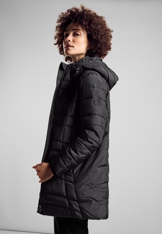 STREET ONE Steppjacke in Schwarz: Vorderseite