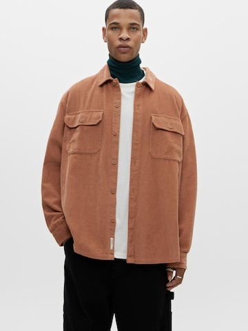 Pull&Bear Prehodna jakna | rjava barva: sprednja stran