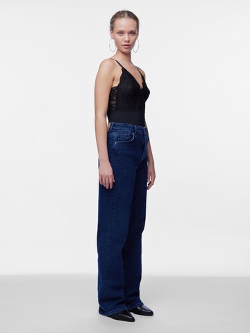PIECES Shirtbody‌ in Schwarz