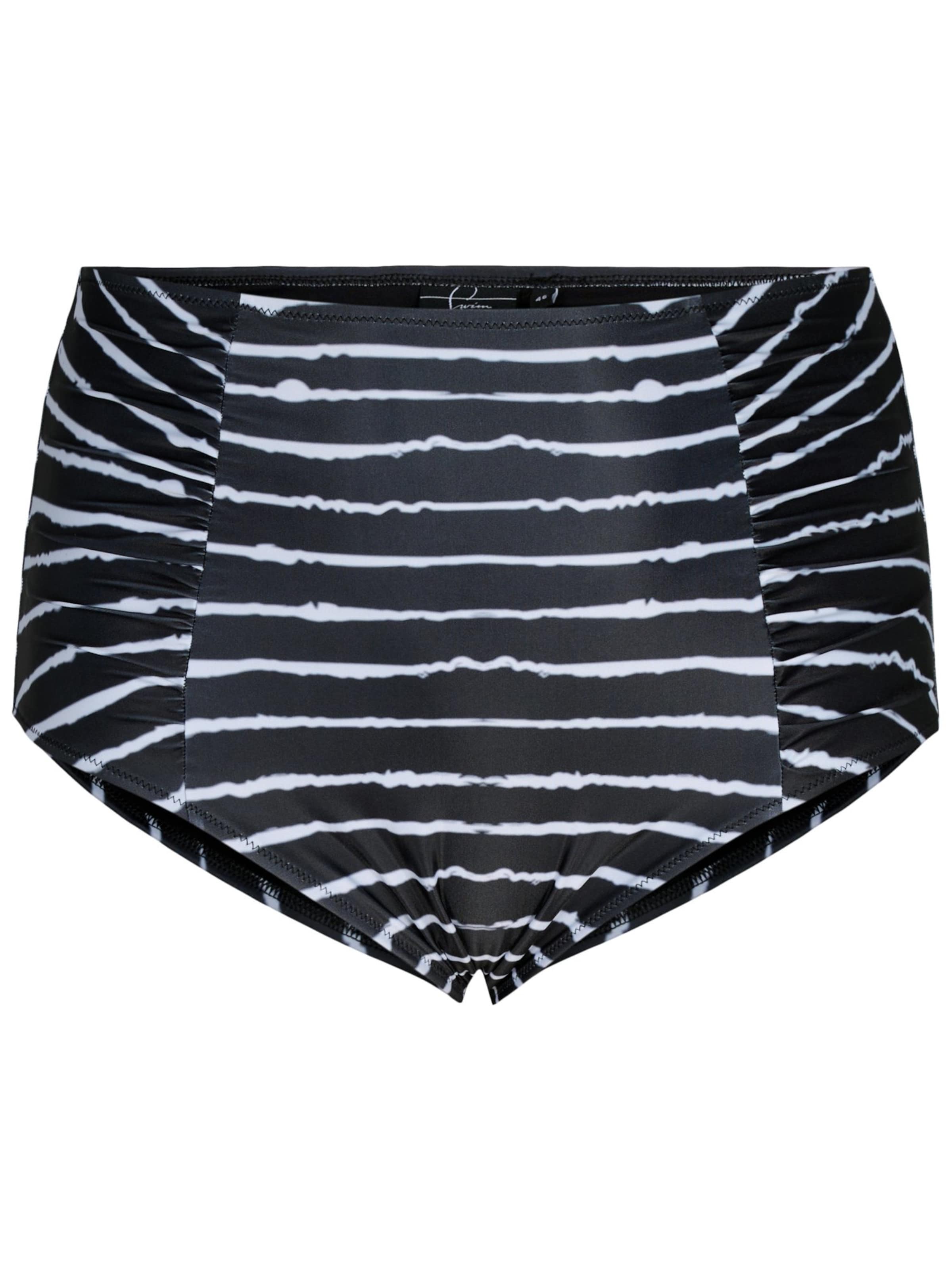 Swim by Zizzi Bikinihose 'Stania' in schwarz / weiß, Produktansicht