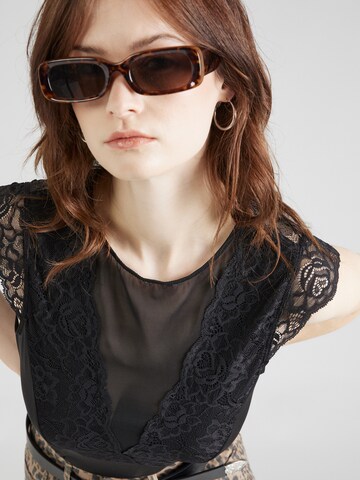 ABOUT YOU Shirt 'Marla' in Black
