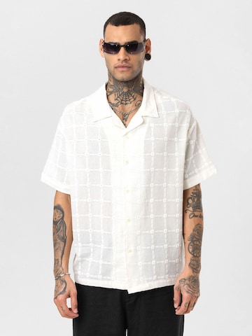 Coupe regular Chemise 'Justin' Dandalo en beige : devant
