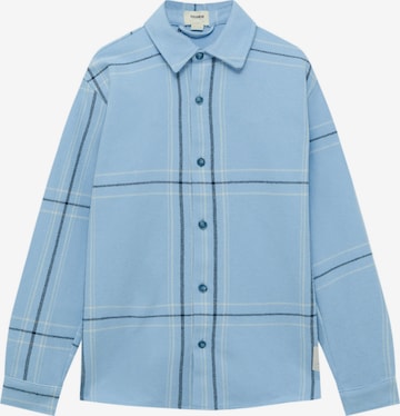 Pull&Bear Regular fit Button Up Shirt in Blue: front