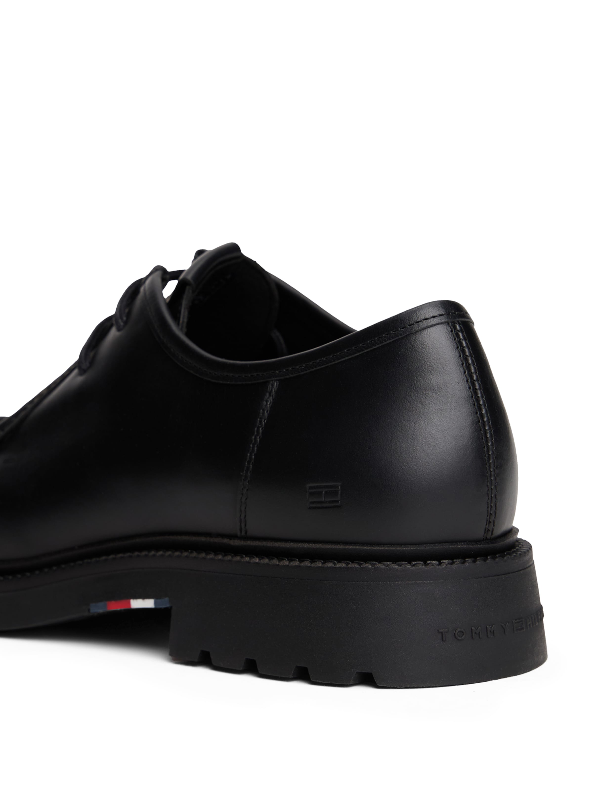 TOMMY HILFIGER Schnürschuh in Schwarz