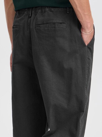 Loosefit Pantaloni 'Dixi' di The Jogg Concept in grigio