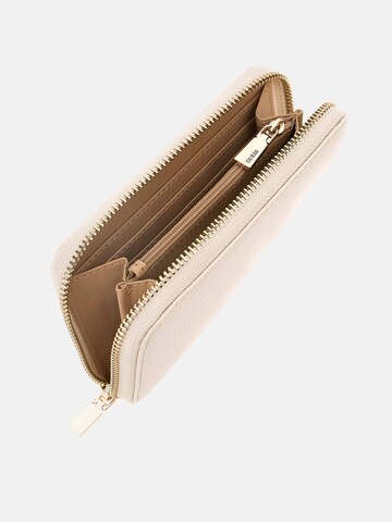 GUESS Wallet 'Calebra' in White