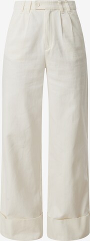 QS Loose fit Pleat-Front Pants in Beige: front