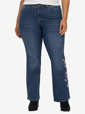 sheego by Joe Browns Bootcut Jeans in Blau: predná strana