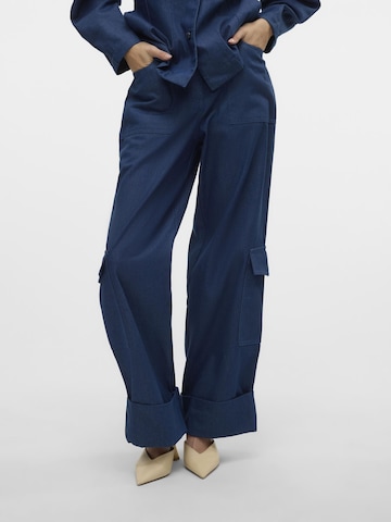 VERO MODA Wide Leg Cargobukser 'CARLA' i blå: forside