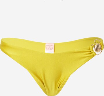 Slip costum de baie 'Nice' de la Hunkemöller pe galben: față