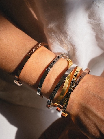 Divasya Bracelet 'Good Karma comes back' in Silver: front