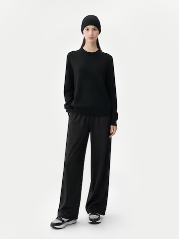GOBI Cashmere Trui 'Cashmere Hat & Sweater Set' in Zwart