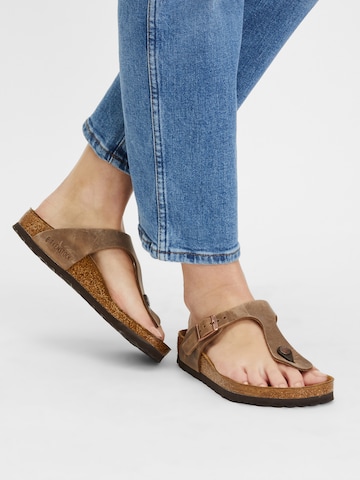 BIRKENSTOCK Žabky 'Gizeh' – hnědá