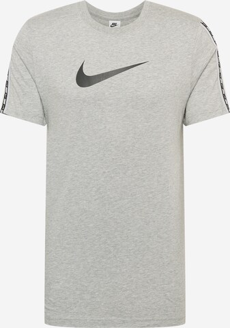 Nike Sportswear T-Shirt in Grau: predná strana