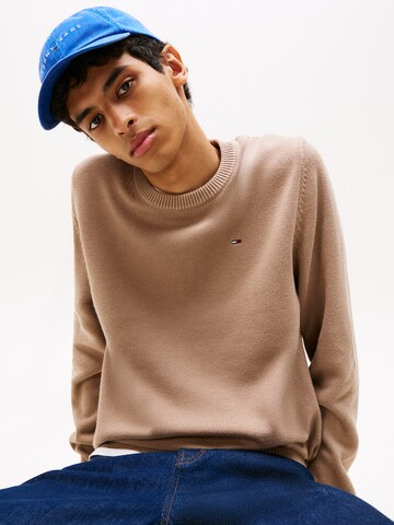 Pull-over 'ESS' Tommy Jeans en marron