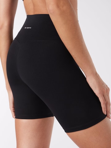 YO-GAYA Skinny Leggings‌‌ in Schwarz