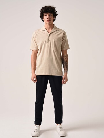 Antioch Poloshirt in Grau