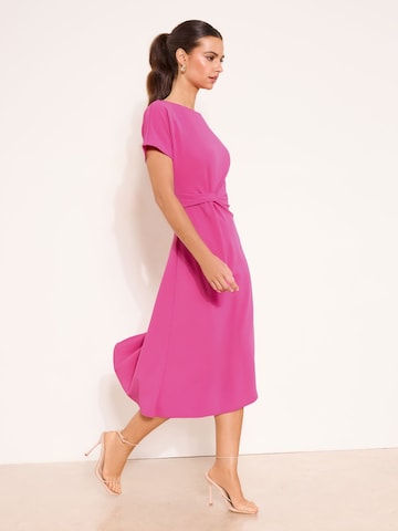 Rochie de la Lipsy pe roz