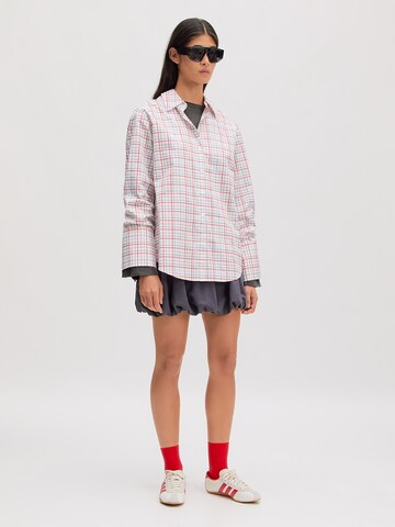 EDITED Блуза 'Juri' в пъстро