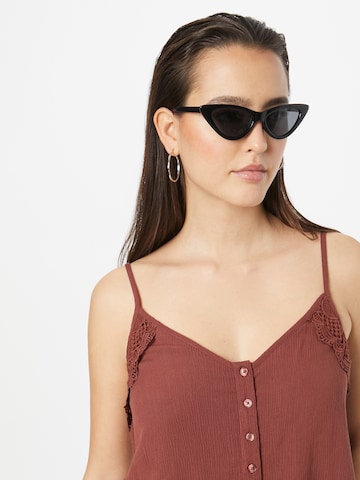 ABOUT YOU Top 'Aurelie' in Red
