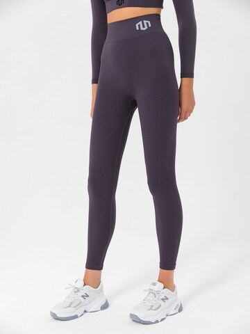 Skinny Pantalon de sport 'Naikan' MOROTAI en gris