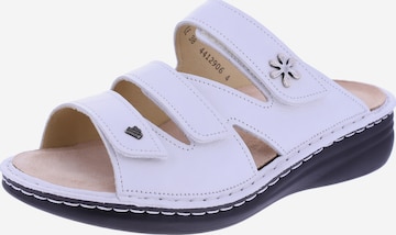 Finn Comfort Pantolette 'Grenada' in Lila: Vorderseite