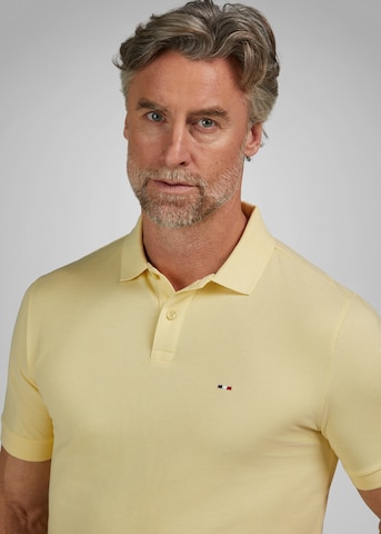 HECHTER PARIS Shirt in Yellow