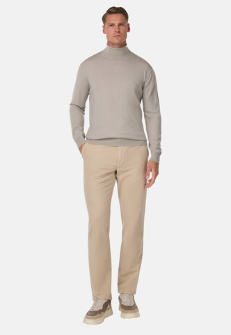 Boggi Milano Slim fit Trousers in Beige