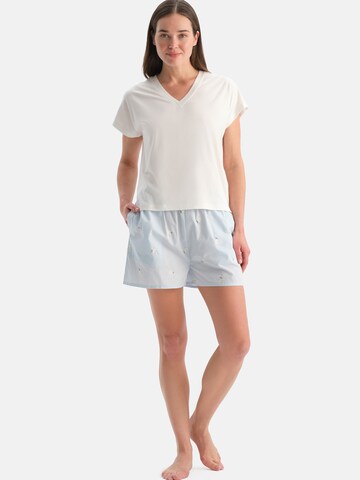 Dagi Shorty in White: front