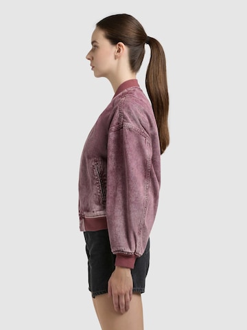 Veste mi-saison 'Clara' khujo en rouge