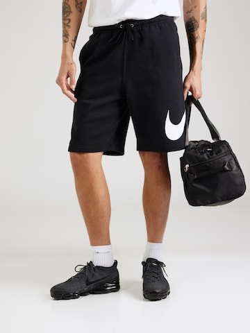Regular Pantalon 'CLUB' Nike Sportswear en noir : devant