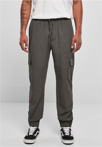 Effilé Pantalon cargo Urban Classics en gris : devant