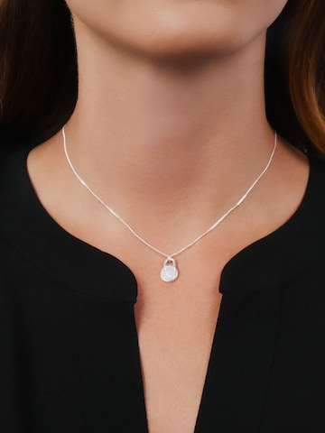 Chaîne Lauren Ralph Lauren en argent : devant