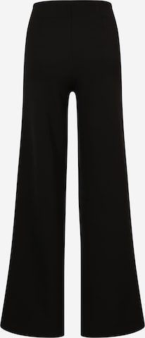 Vero Moda Tall Bootcut Spodnie 'HALMIA' w kolorze czarny