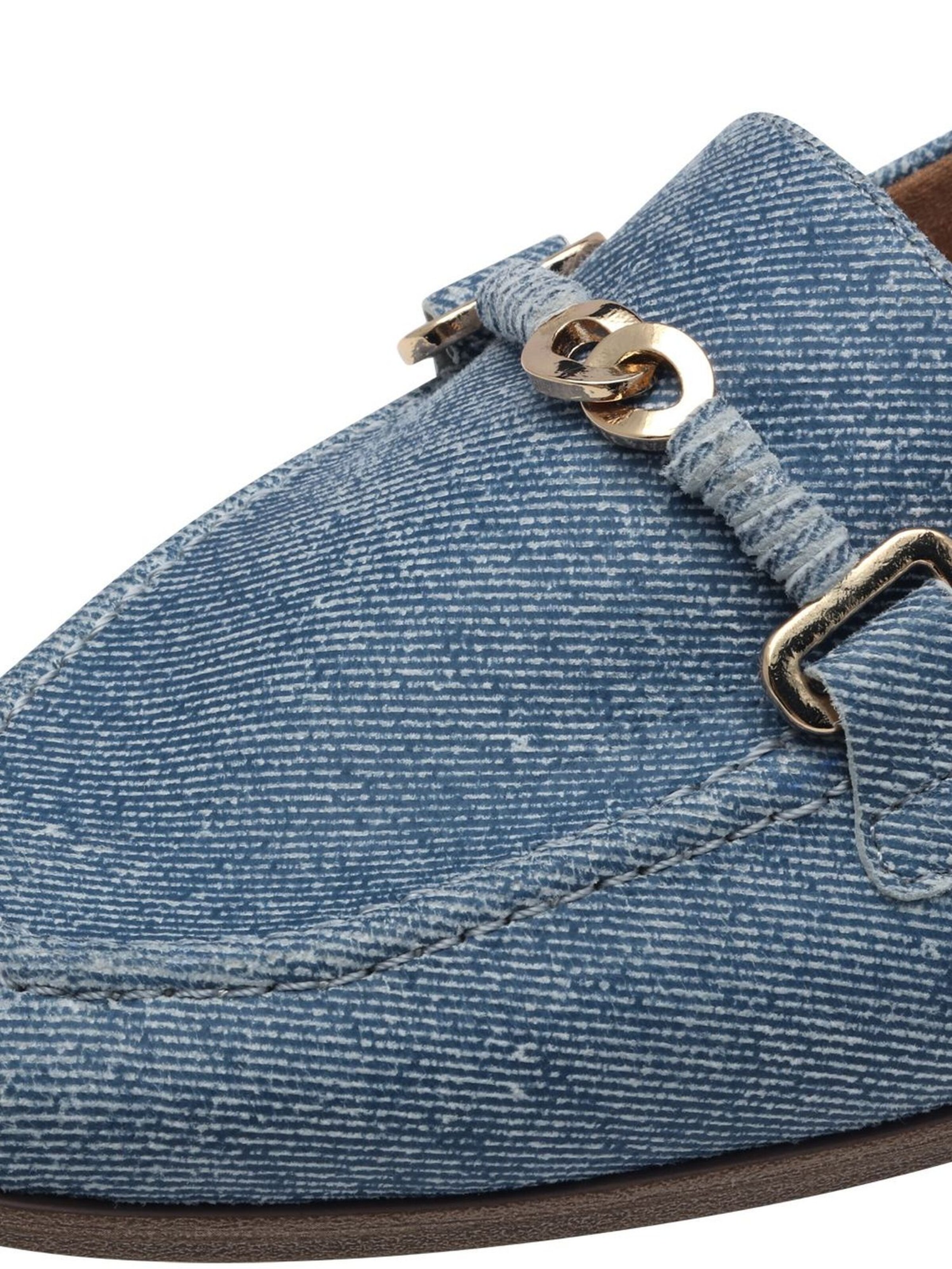 Tamaris Classic Flats in Blue