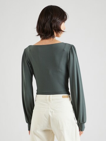 ABOUT YOU Shirt 'Fenna' in Grau