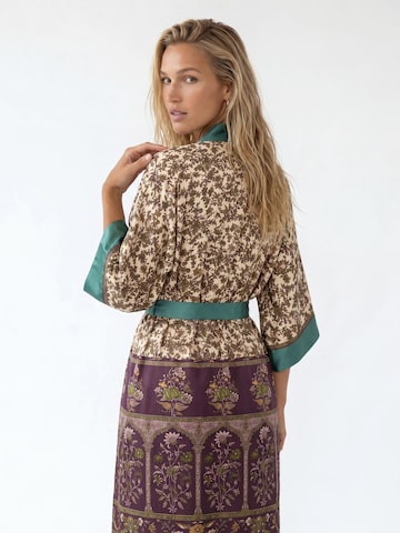Shop Karey Kimono 'Sakura' in Brown
