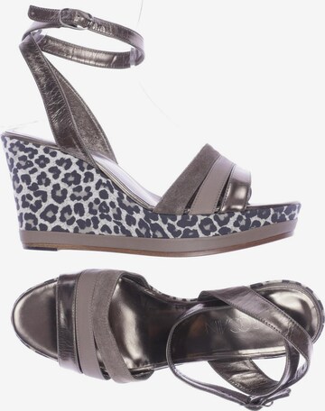 Marc Cain Sandals & High-Heeled Sandals in 37 in Grey: front