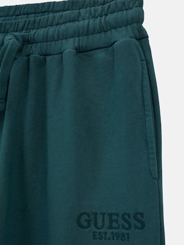 GUESS Regular Hose in Grün