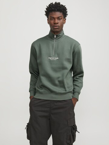 JACK & JONES Sweatshirt 'Vesterbro' in Groen: voorkant