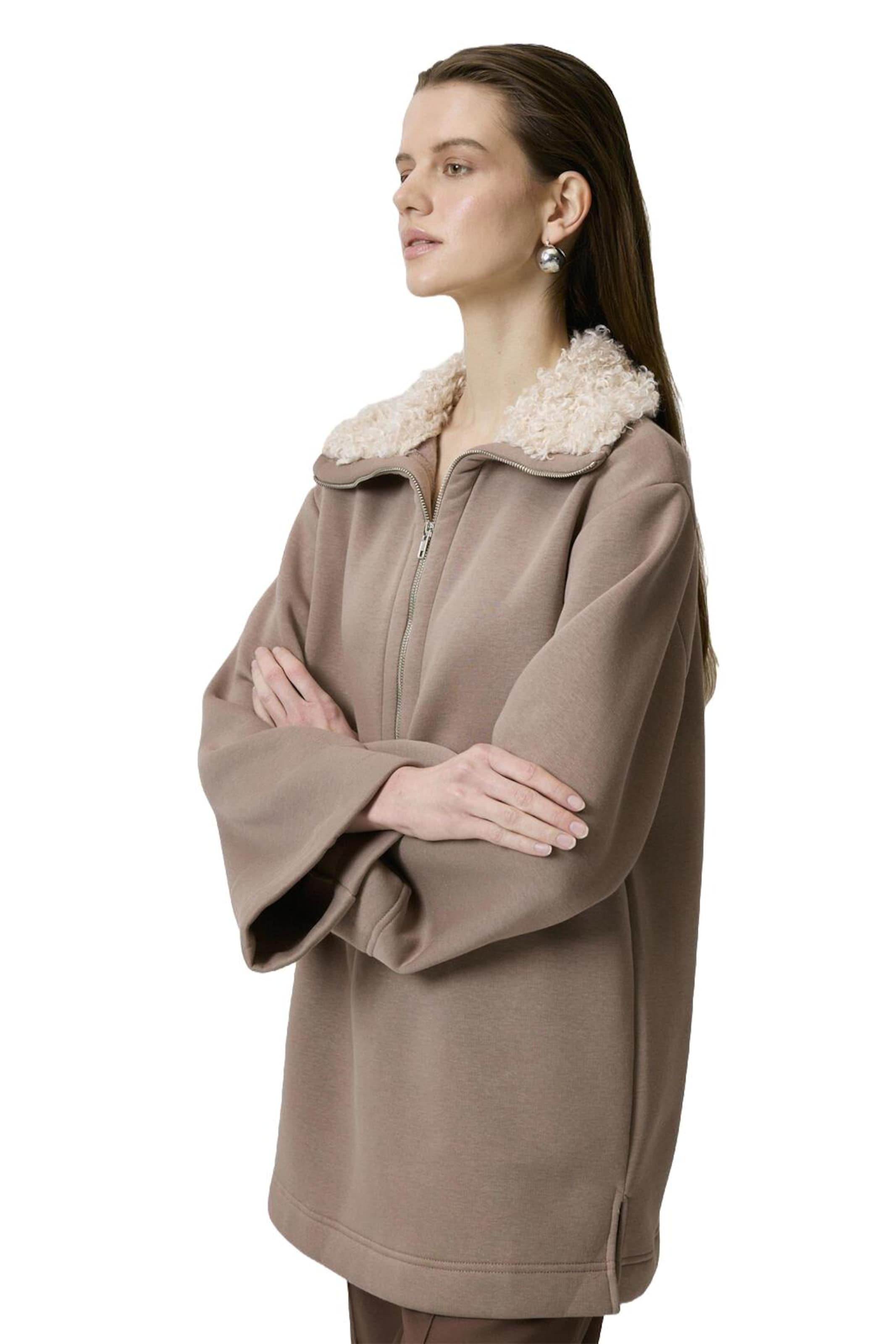 Touche Prive Sweatshirt in Grau