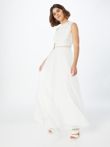 APART فستان سهرة بلون أبيض
